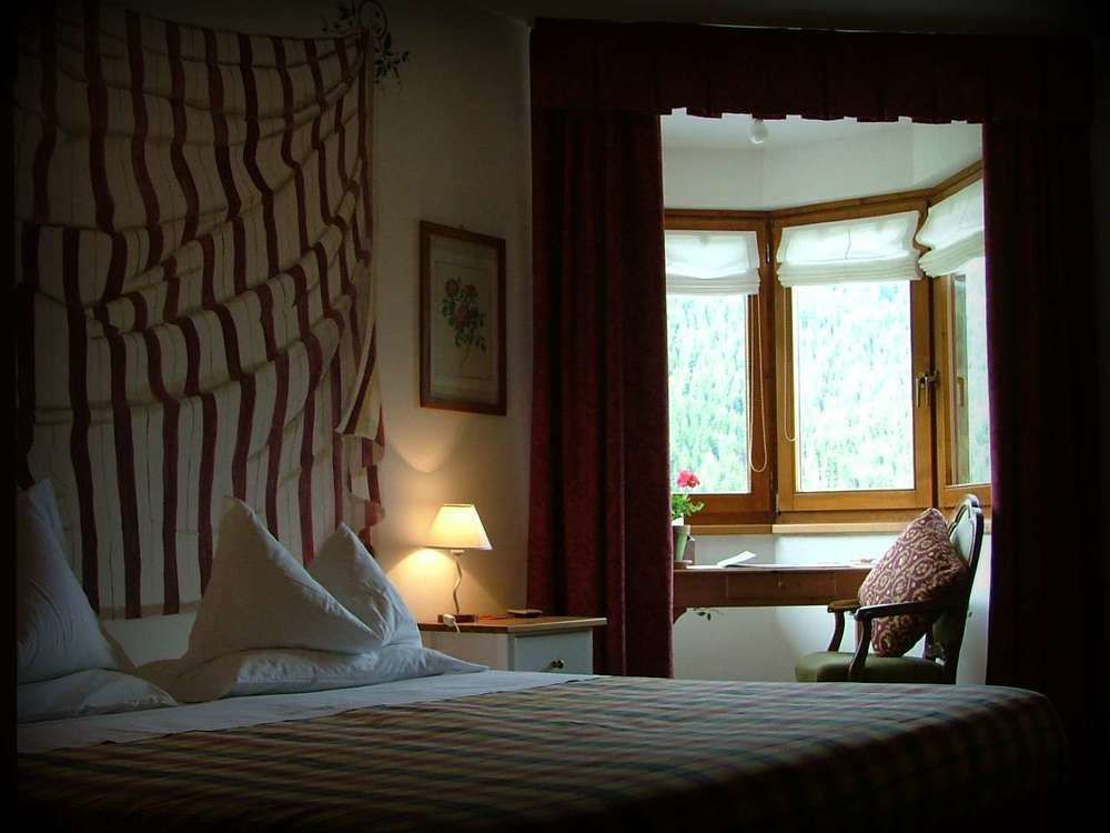 Hotel Ca' Del Bosco เซลวา ดิ กาโดเร ภายนอก รูปภาพ